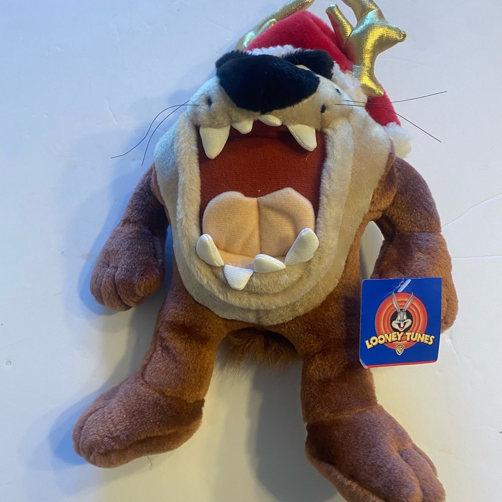 Rare Tazmanian Devil Taz stuffed Santa hat and reindeer